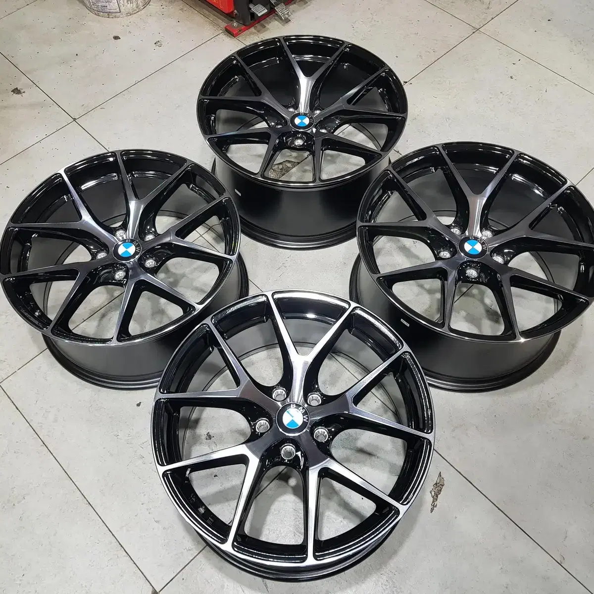 20인치 사제휠 CIR BMW 전용 블랙클리어 팝니다 (미사용제품)