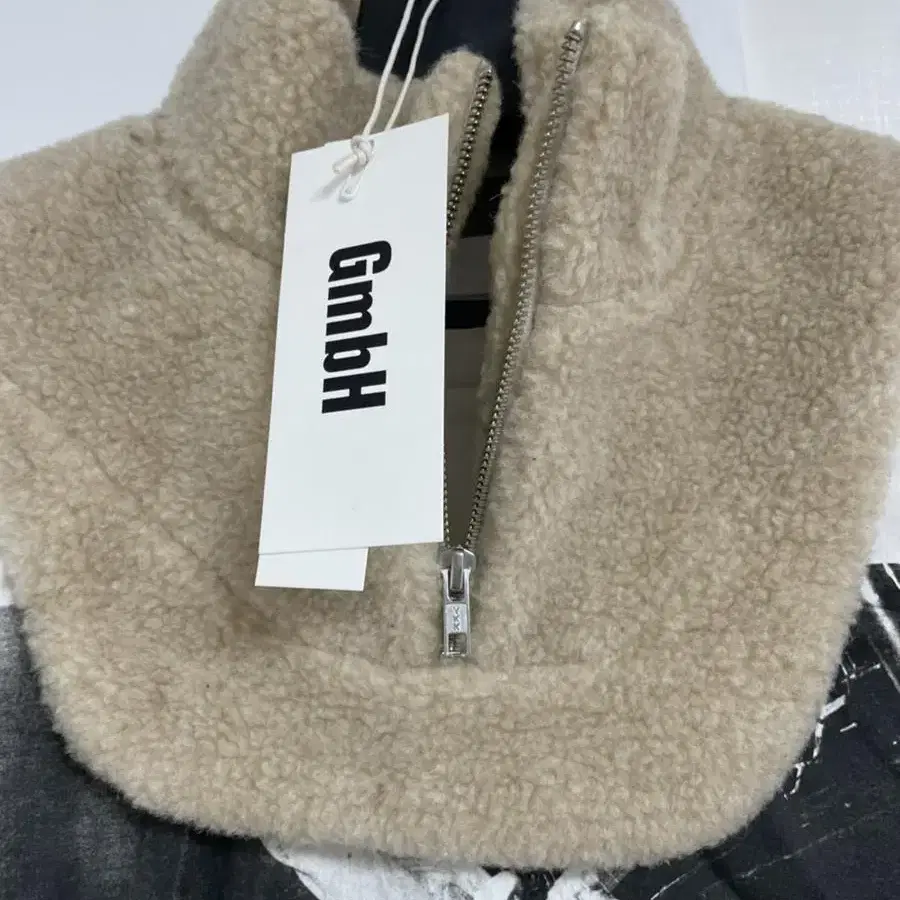 Gmbh 레이어드 베스트 aw19