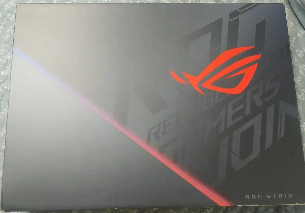 ASUS ROG STRIX 게이밍 노트북 팝니다.