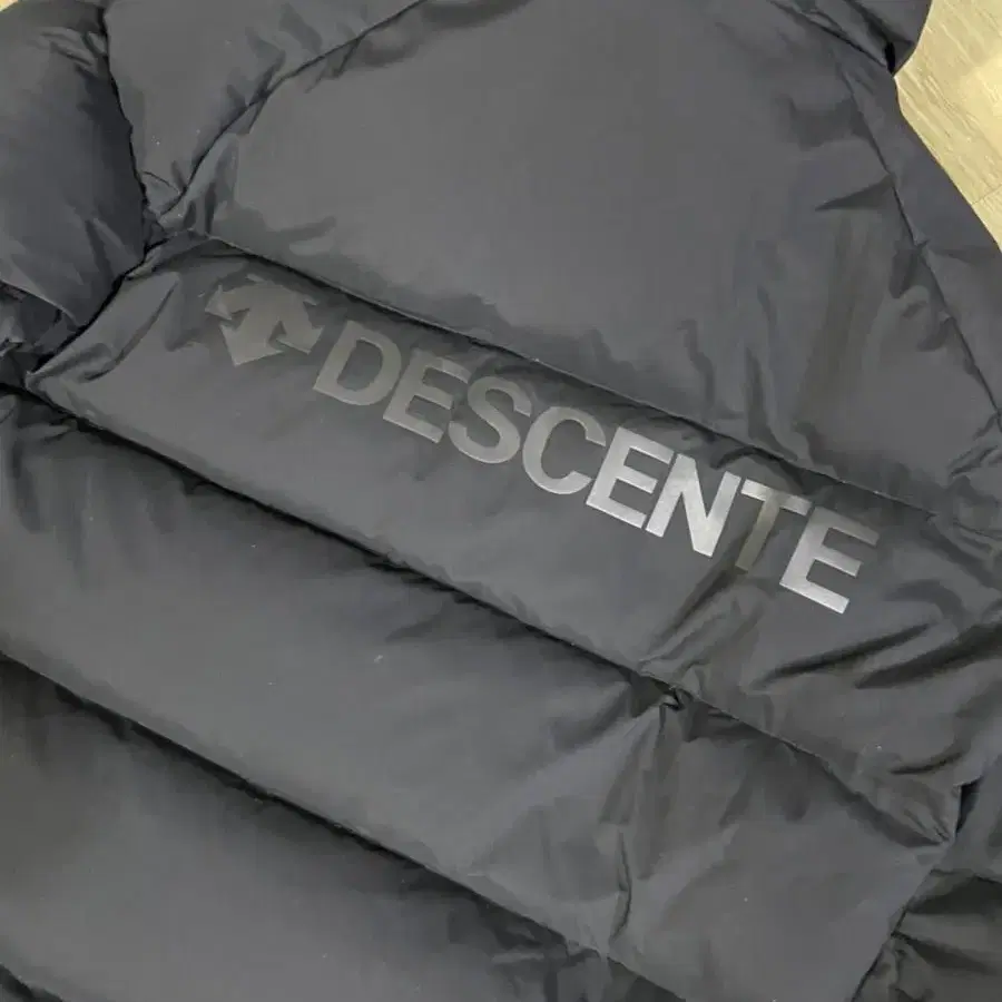 DESCENTE 데쌍트 덕다운 롱패딩 벤치파카 (남여공용90)