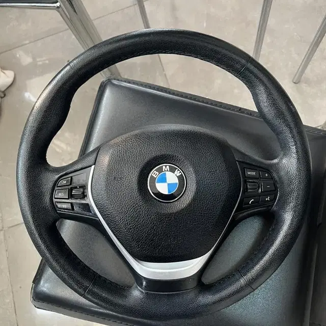 bmw 핸들및에어백