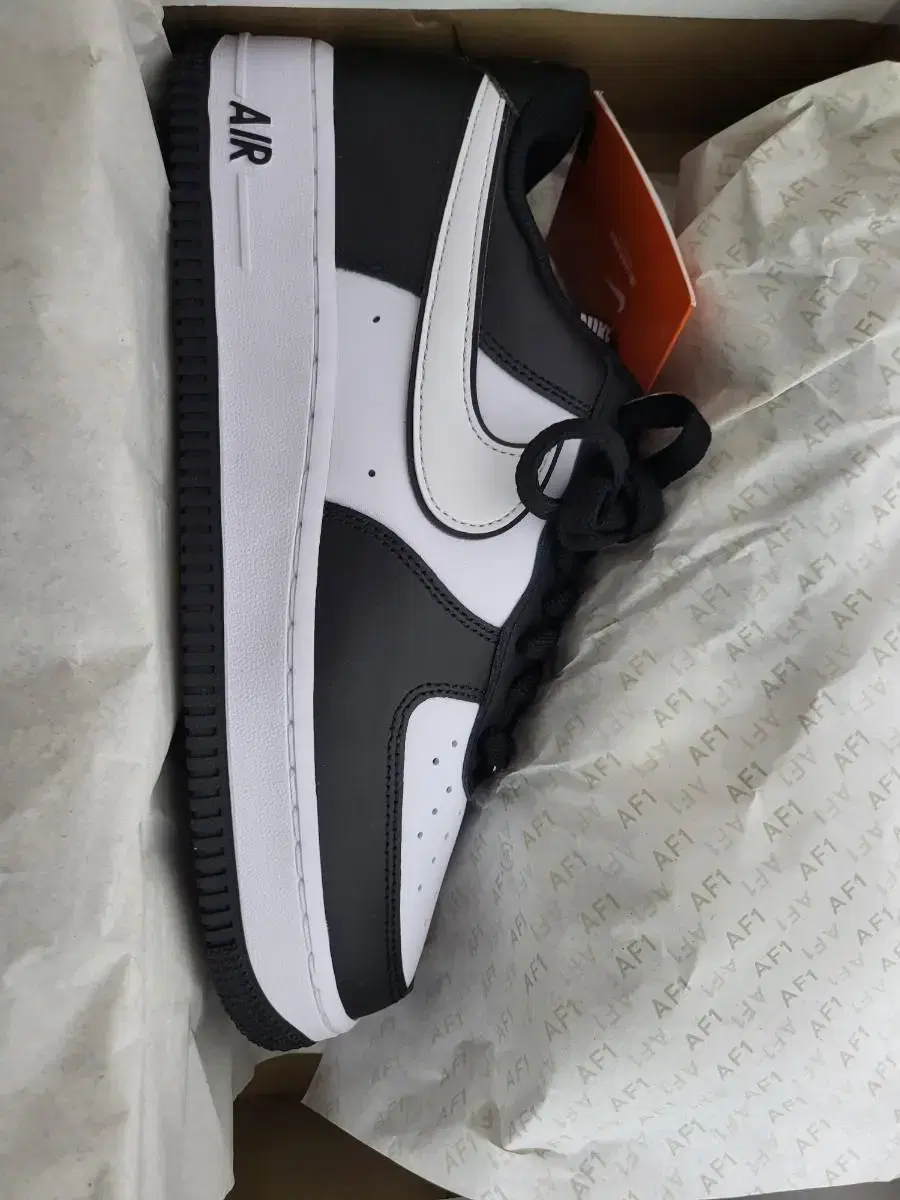 [280] Nike Killer Whale Force