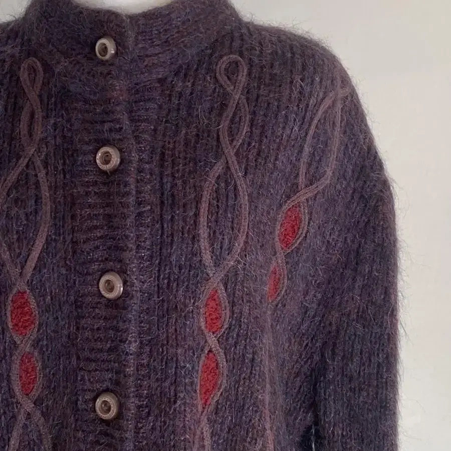 (woman) vintage color cardigan