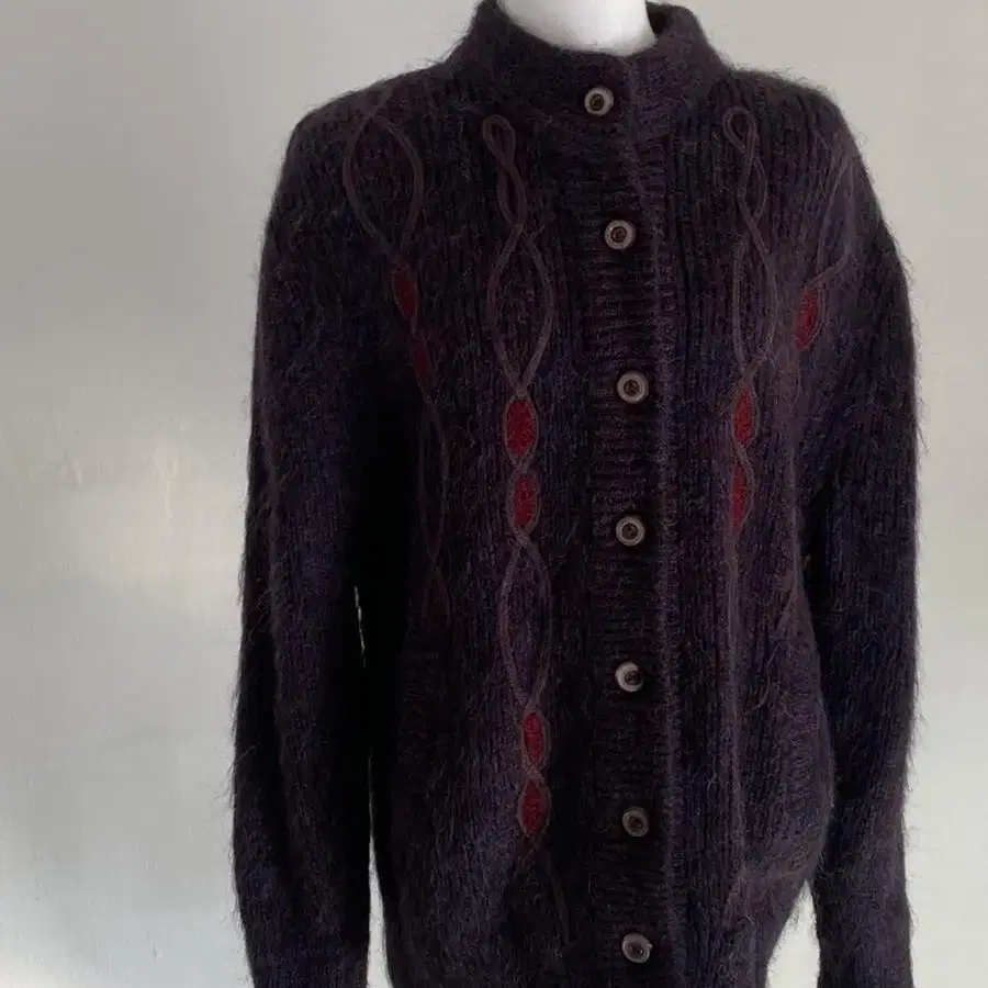 (woman) vintage color cardigan