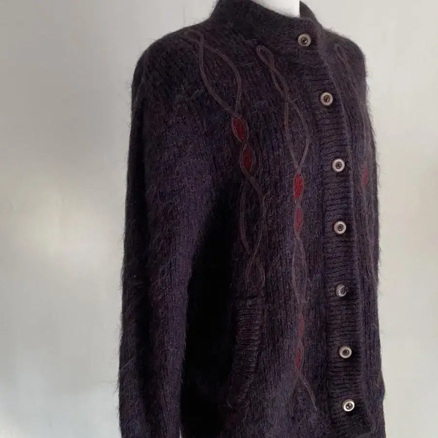 (woman) vintage color cardigan