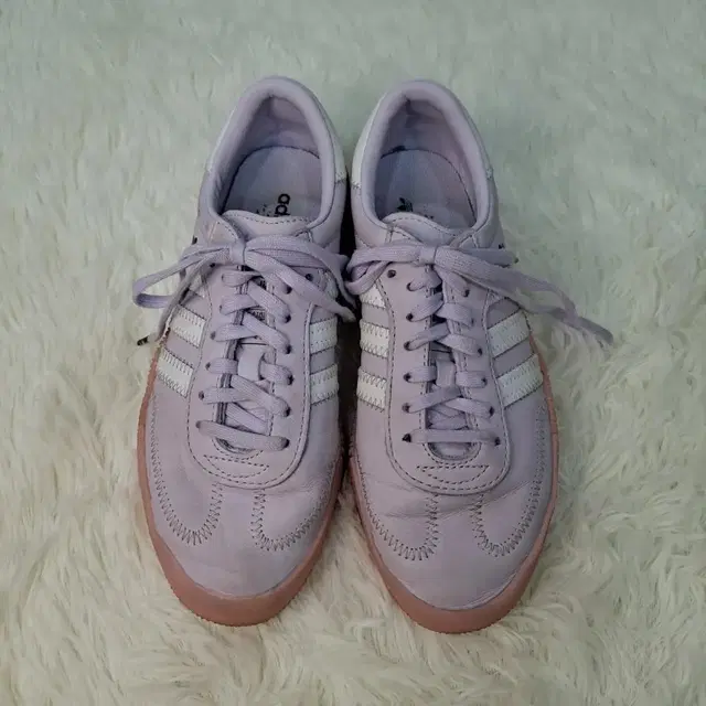 (225) Adidas 삼바로즈 베리 페리