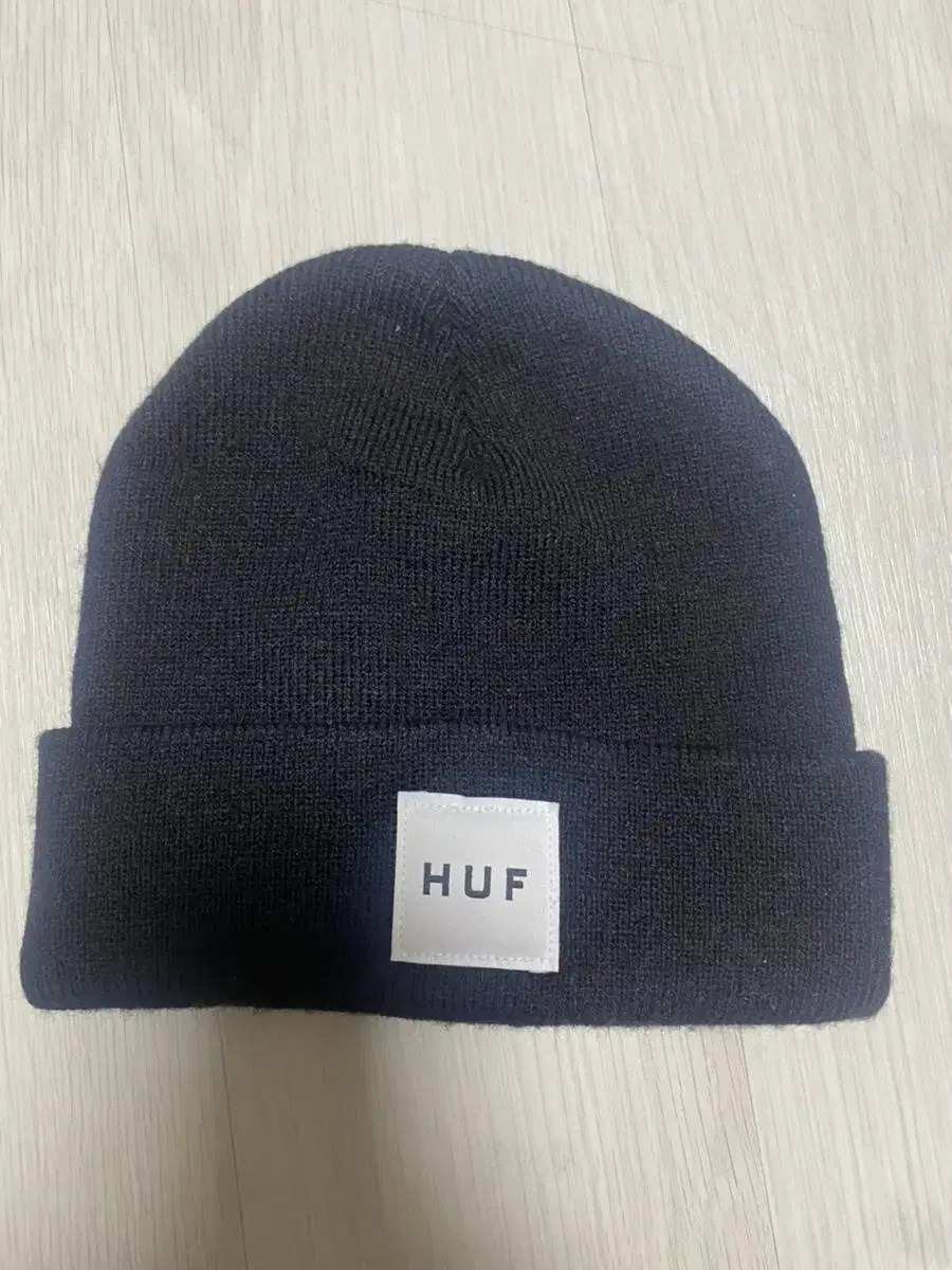 HUF  블랙비니