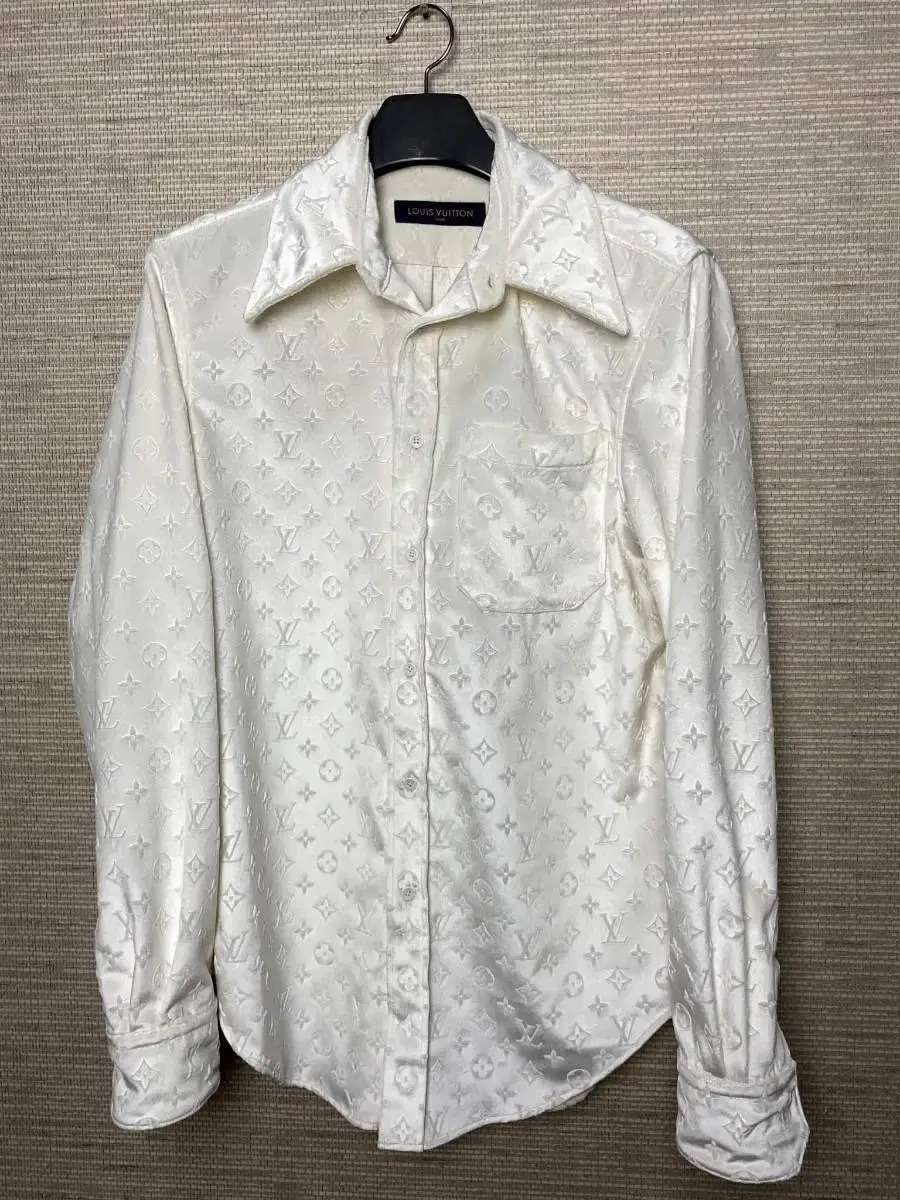 [Domestic Version/M] Louis Vuitton Monogram Velvet and Velour Shirt Jacket