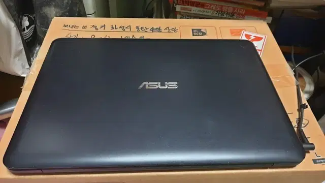 노트북 ASUS E402NA-FA040T 저렴하게 판매합니다.