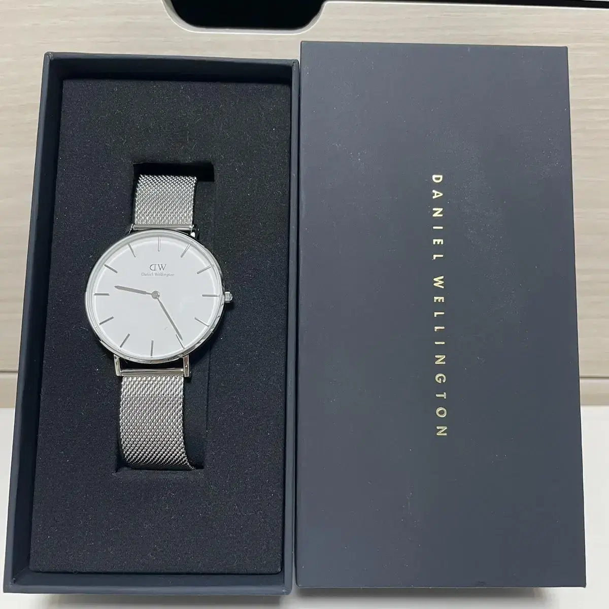 Danielle Wellington 36-inch Silver Watch