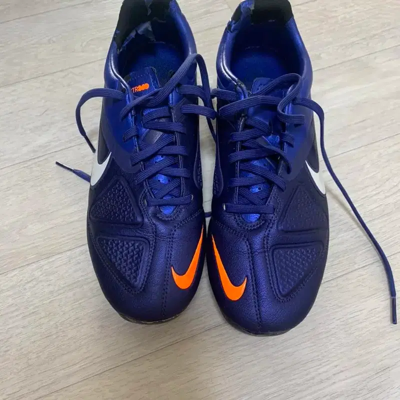 나이키 ctr 360 트레콰티스타 hg 250