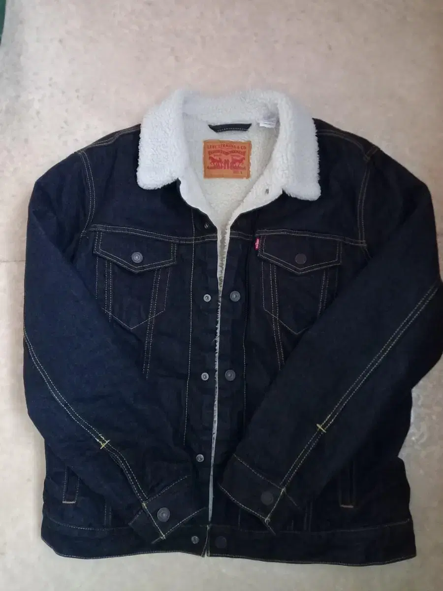 Levi's Puffer Jacket100