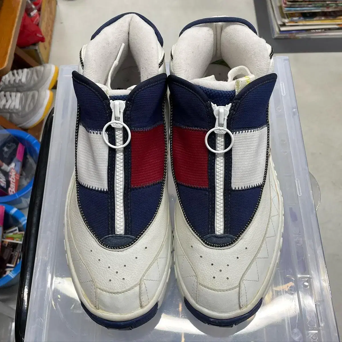 90s tommy hilfier shoes  타미힐피거 올드스쿨 신발