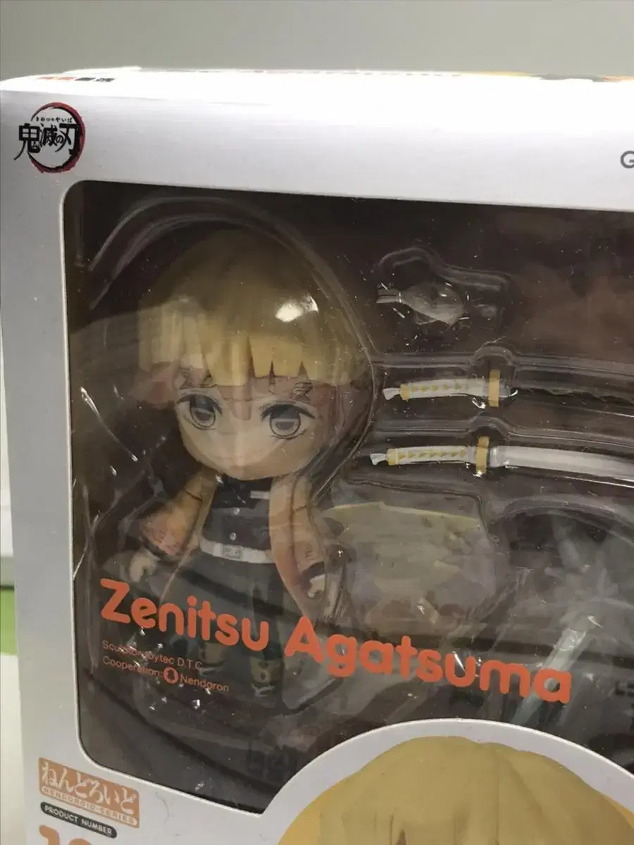 Demon Slayer Earsword Agatsuma Zenitsu Nendo Nendoroid Figures for Sale