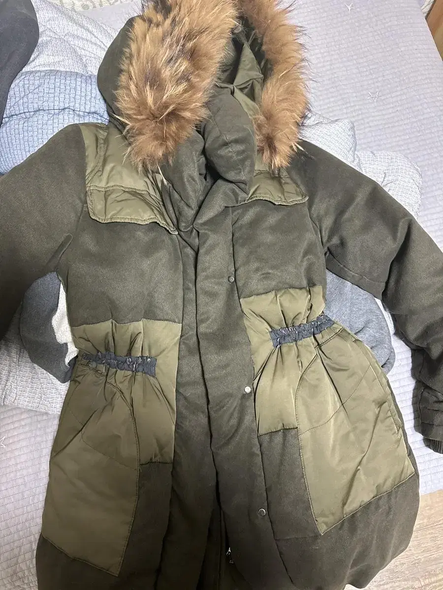 Benetton down jacket (real raccoon fur down jacket)