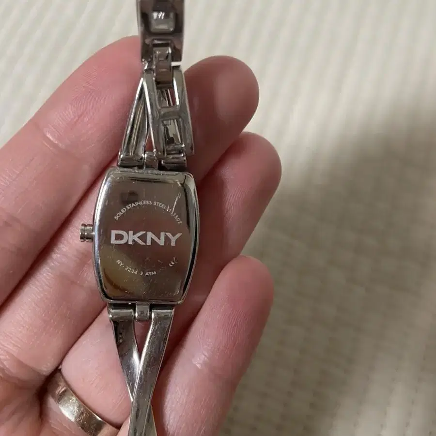 dkny 여성 시계