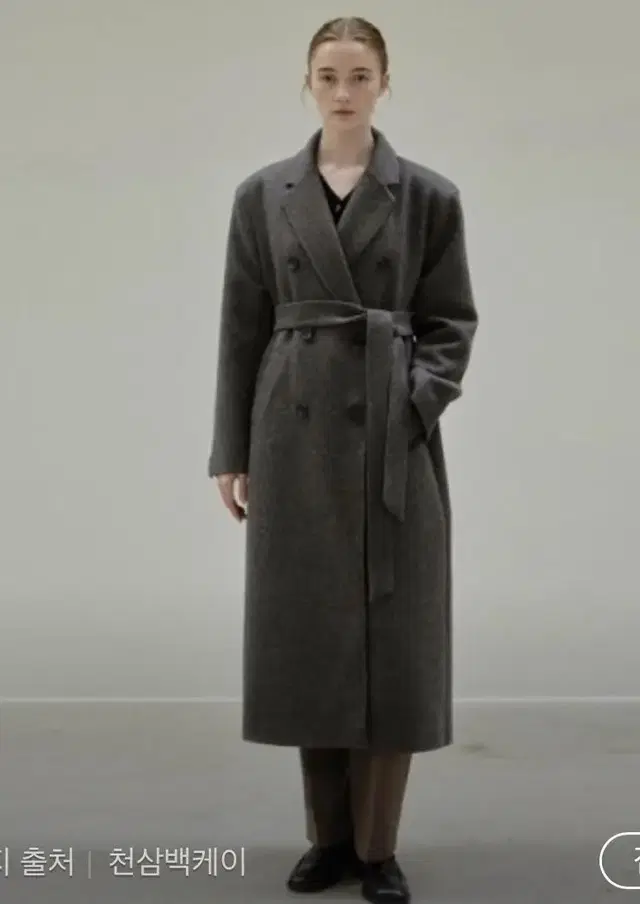 새상품 닉앤니콜 TAILORED DOUBLE COAT CHARCOAL