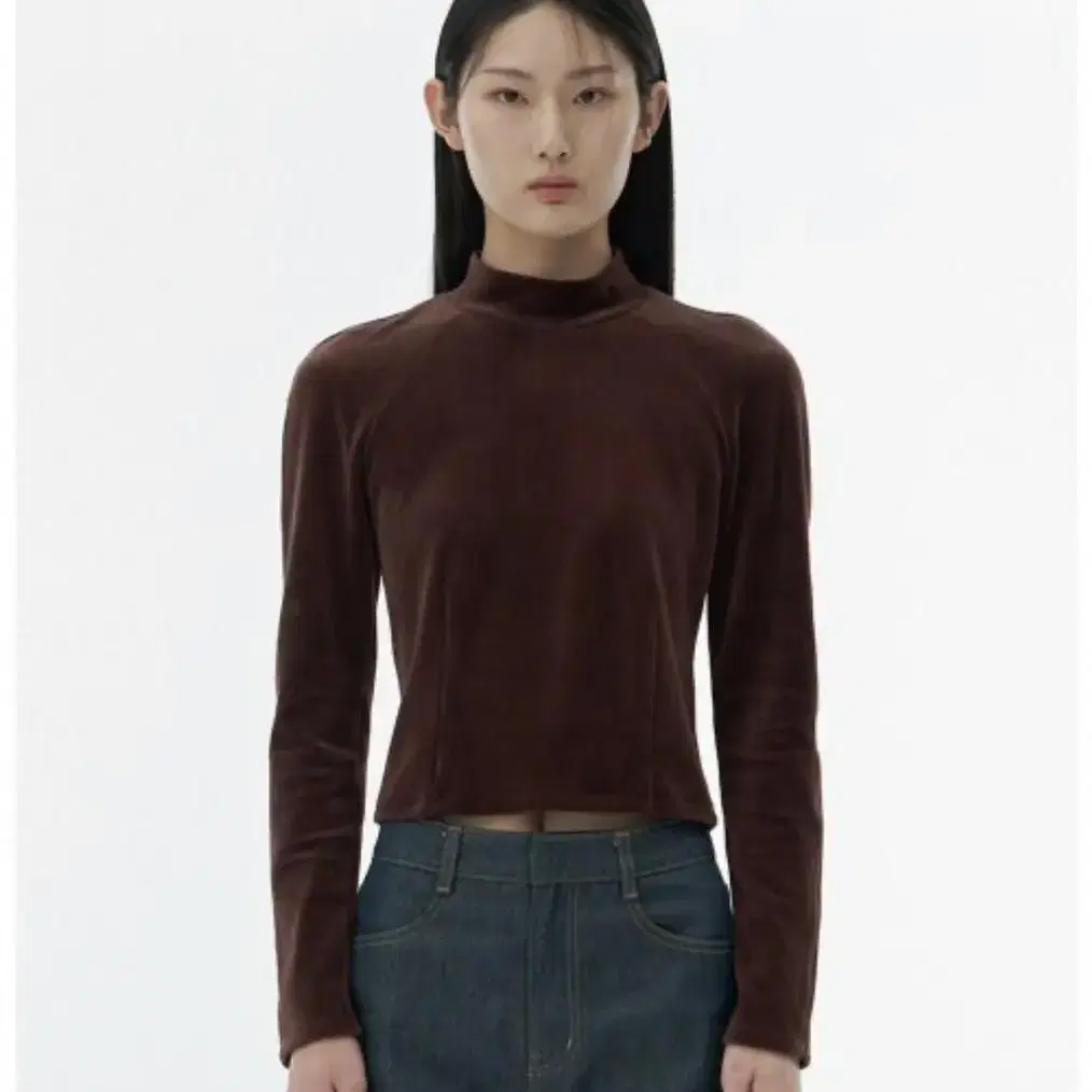 아모멘토 VELOUR MOCK NECK LONG SLEEVE