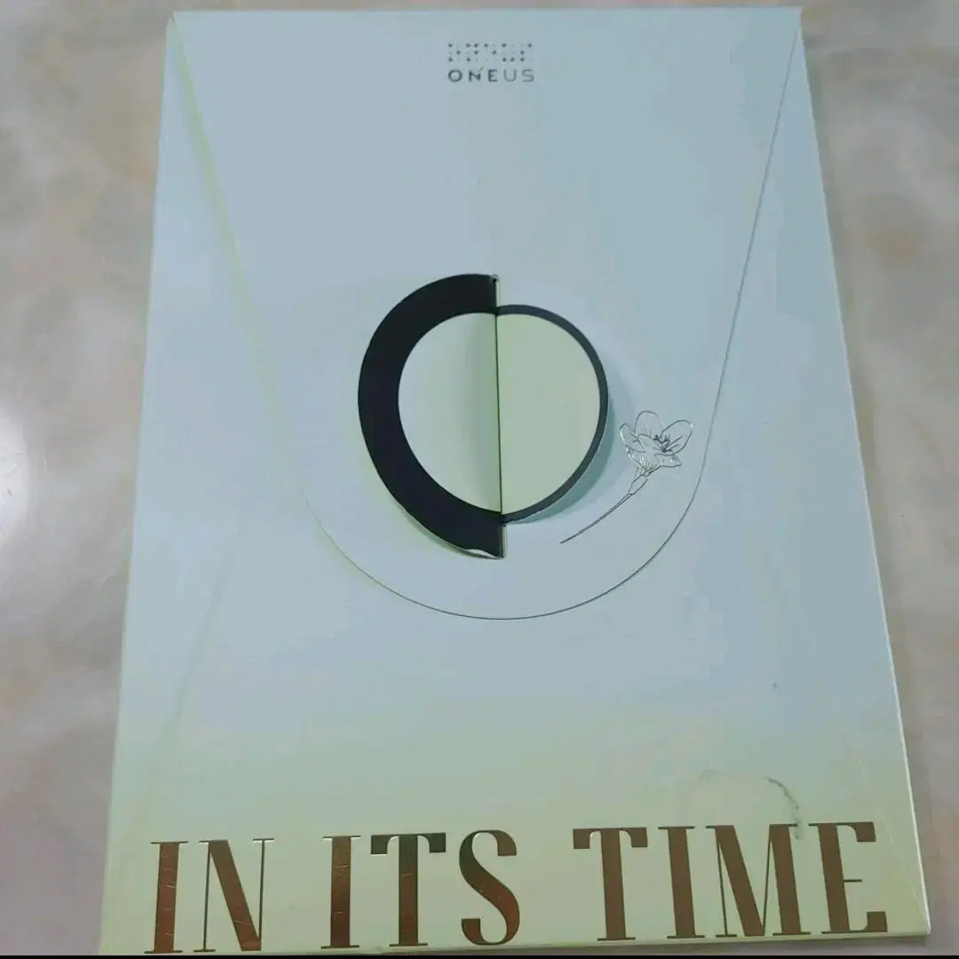 원어스 앨범 'IN ITS TIME'