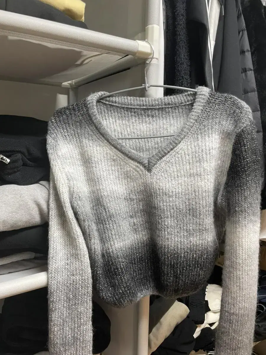 Gradient Crop Knit