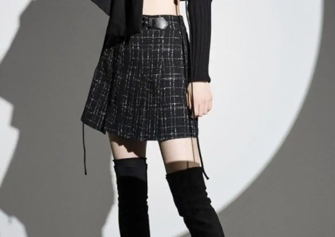 어반드레스 Belt Tweed Mini Skirt 블랙