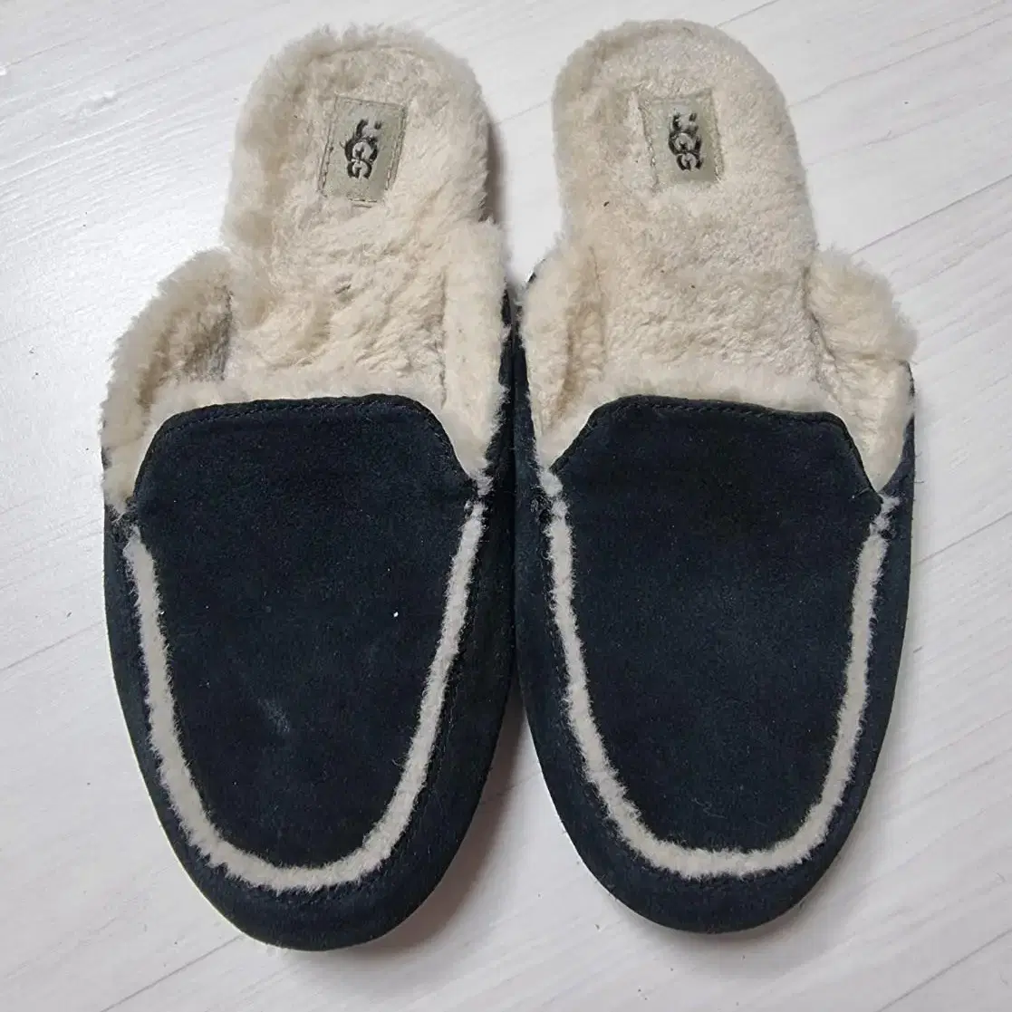 UGG 어그 슬리퍼 245