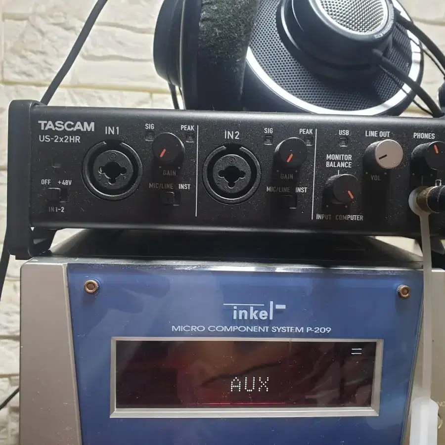 TASCAM 2X2 HR 오디오인터페이스 팝니다.