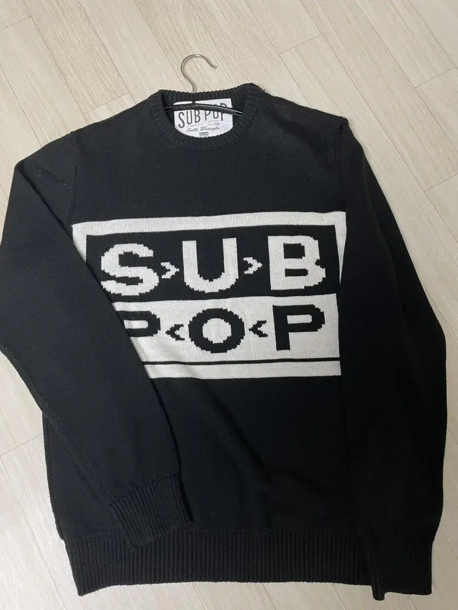 슬로피세컨즈 Sub Pop logo knit sweater(black)