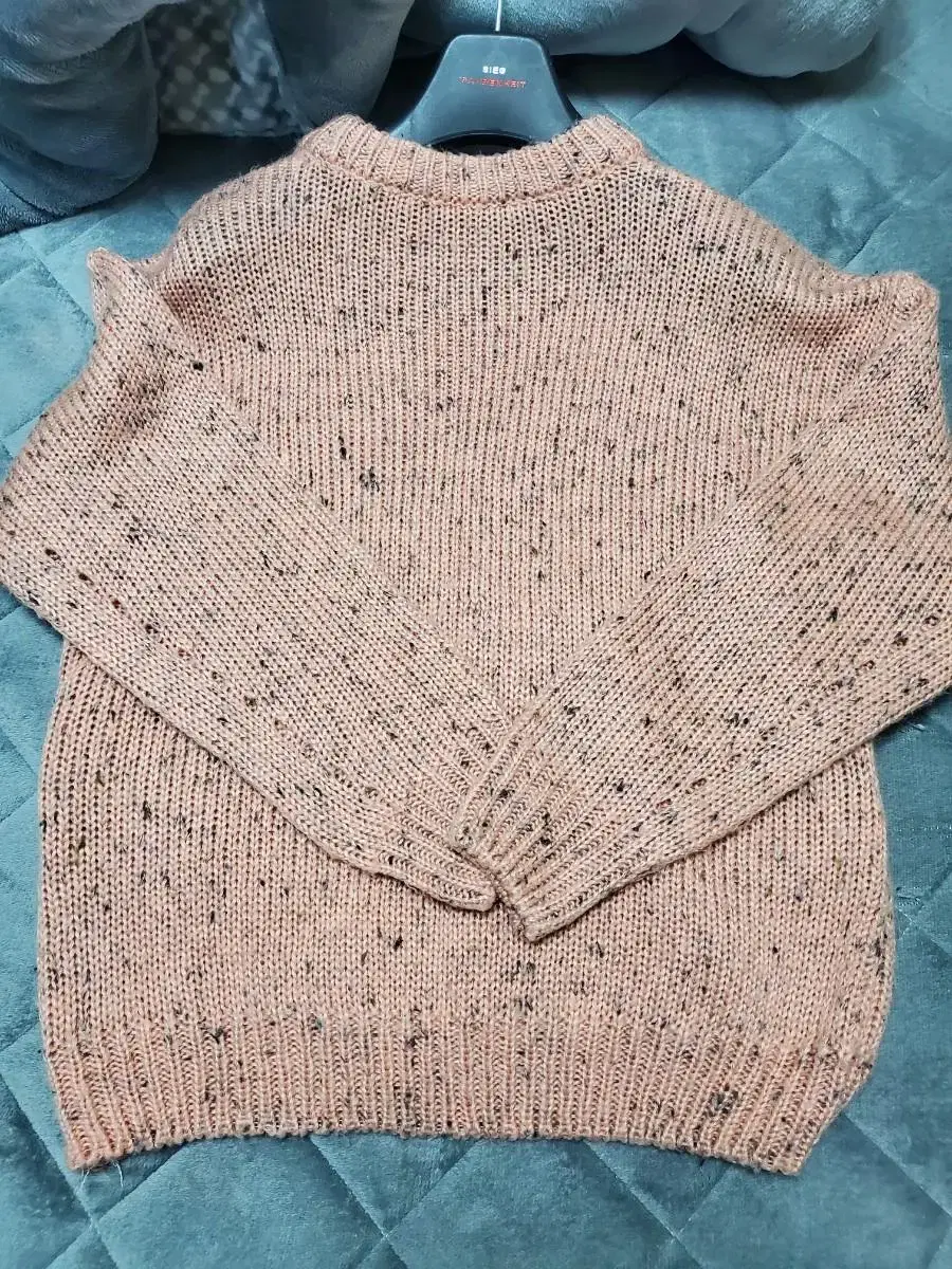 Free-size knit tee