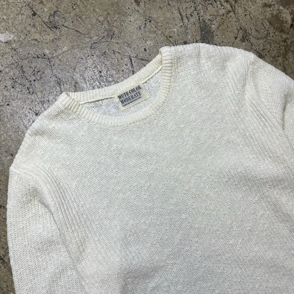 MUTE COLOR MODERATE Knit (M) 니트