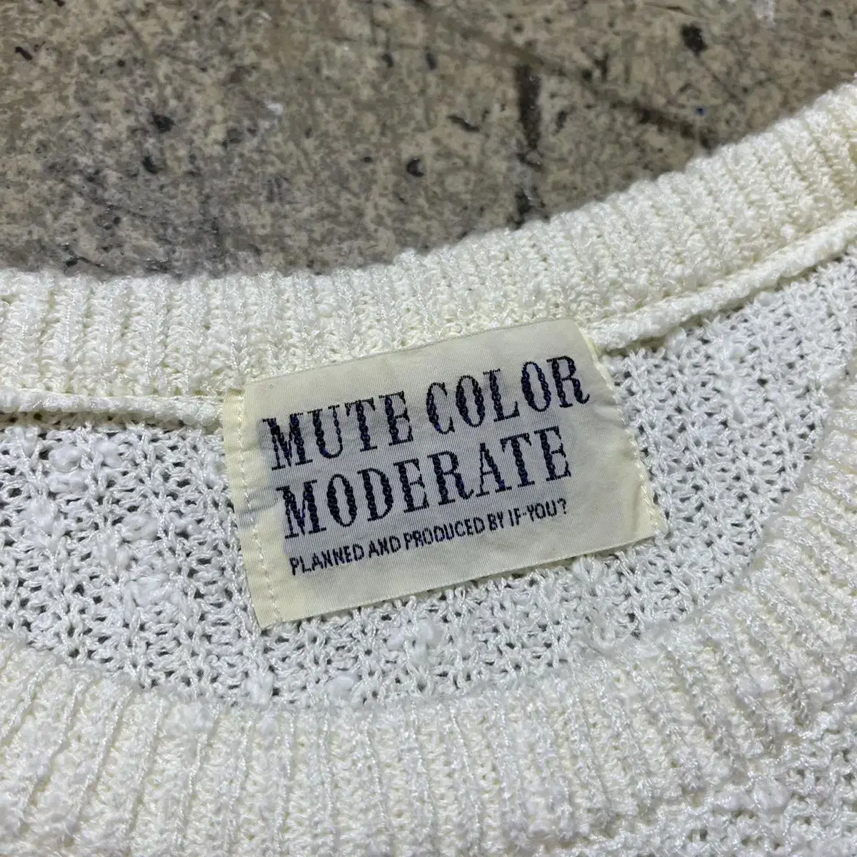 MUTE COLOR MODERATE Knit (M) 니트