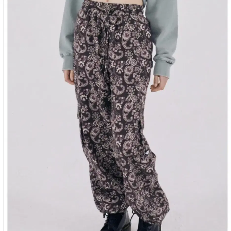 스컬프터 paisley cargo jogger pants