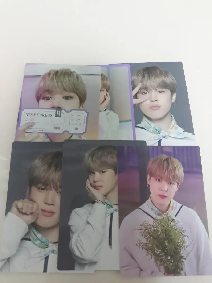 Microcosm Jimin Mini Photocard + Pre-Order Benefit Photocard