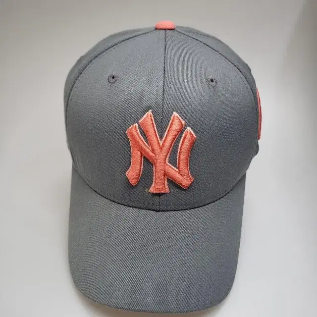 MLB NY 자수 볼캡