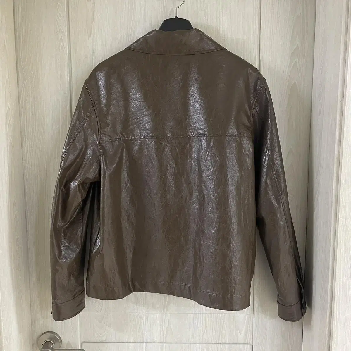 알렌느 3D detail eco leather shirts jacket