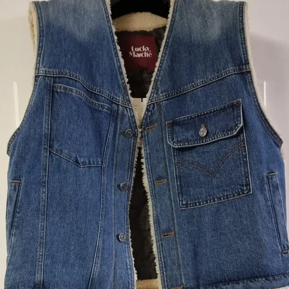 럭키마르쉐( Contrasted Fleece Denim Vest)남녀공용