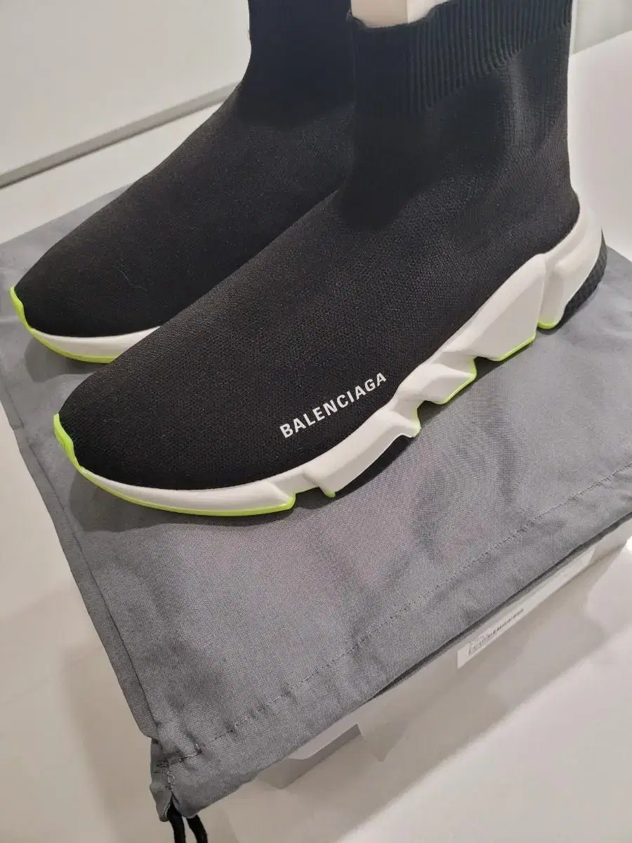 BALENCIAGA 발렌시아가  스피드러너 43 사이즈