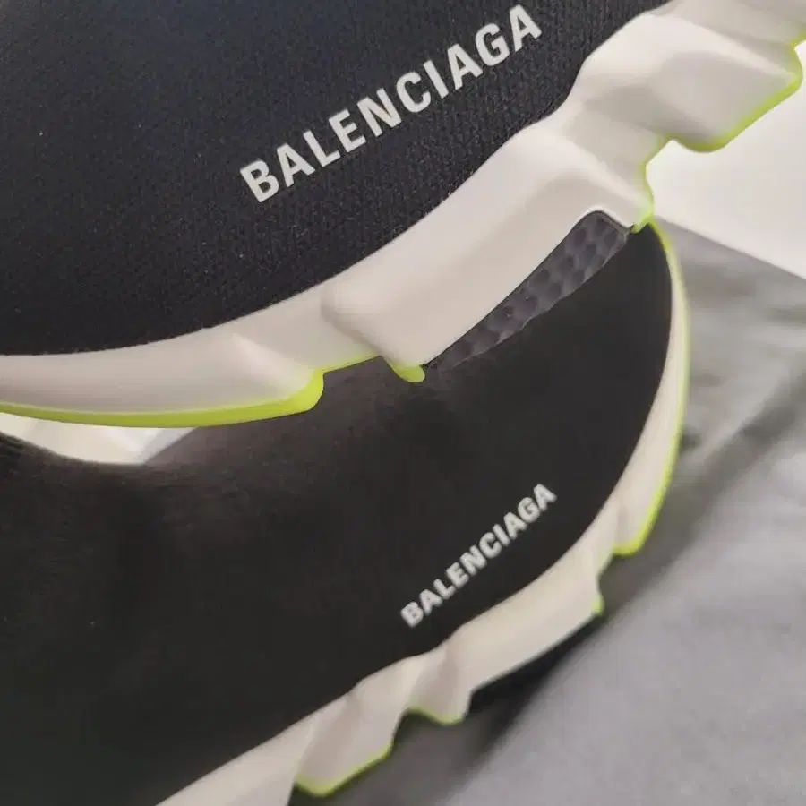 BALENCIAGA 발렌시아가  스피드러너 43 사이즈