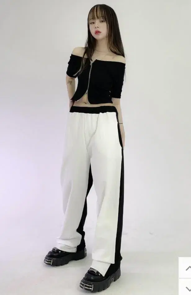 Binary One Color Scheme Kins Wide Pants