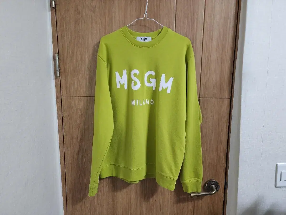 (105)MSGM 21FW 맨투맨