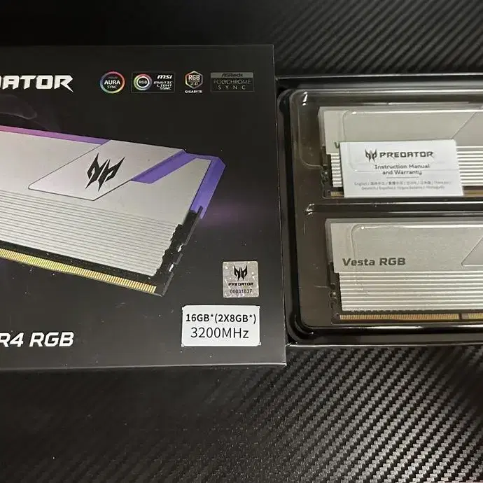 에이서 프레데터 DDR4 3200 CL14 VESTA