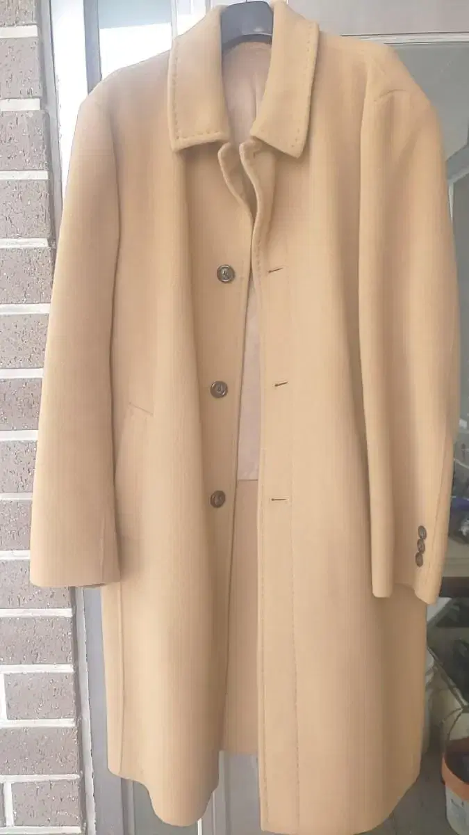 Reduced price for Truexen cashmere-blend wool coat