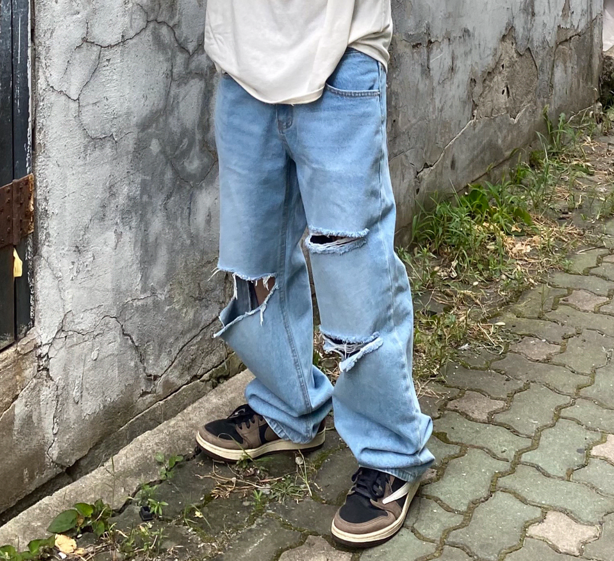 L / Unisex ) Wide Light Blue Non-distressed Destroyed Jin Denim Pants