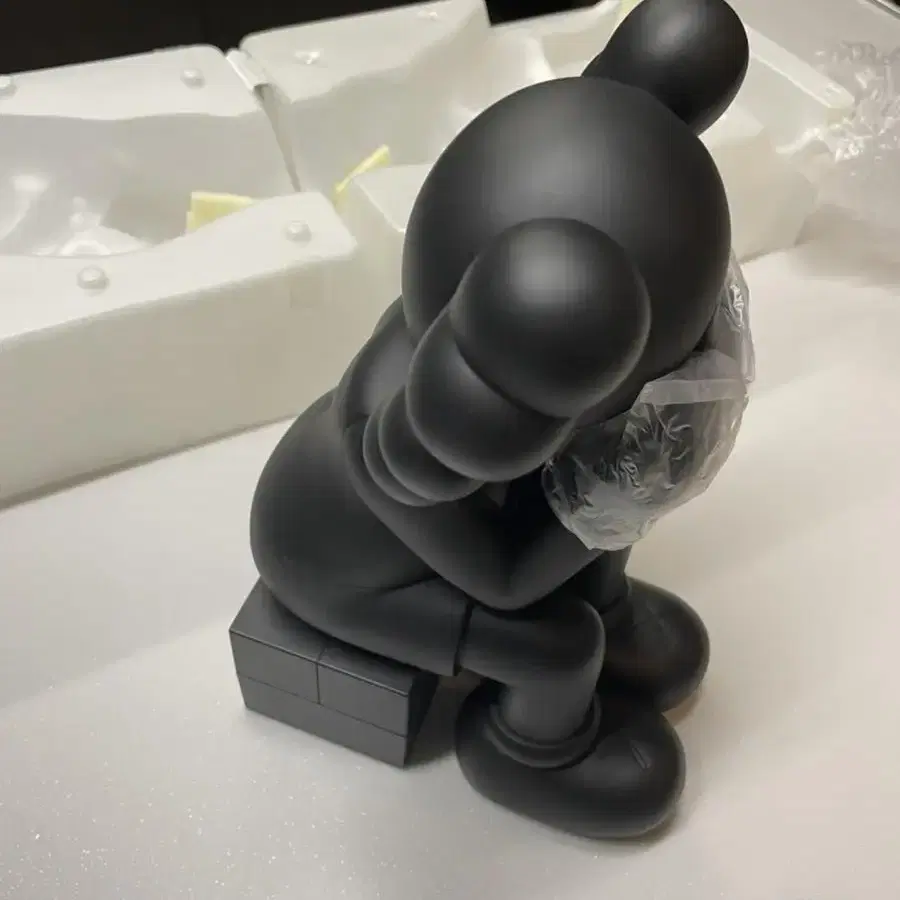 kaws 카우스 피규어 패싱쓰루 패씽 쓰루 2013 에디션 500