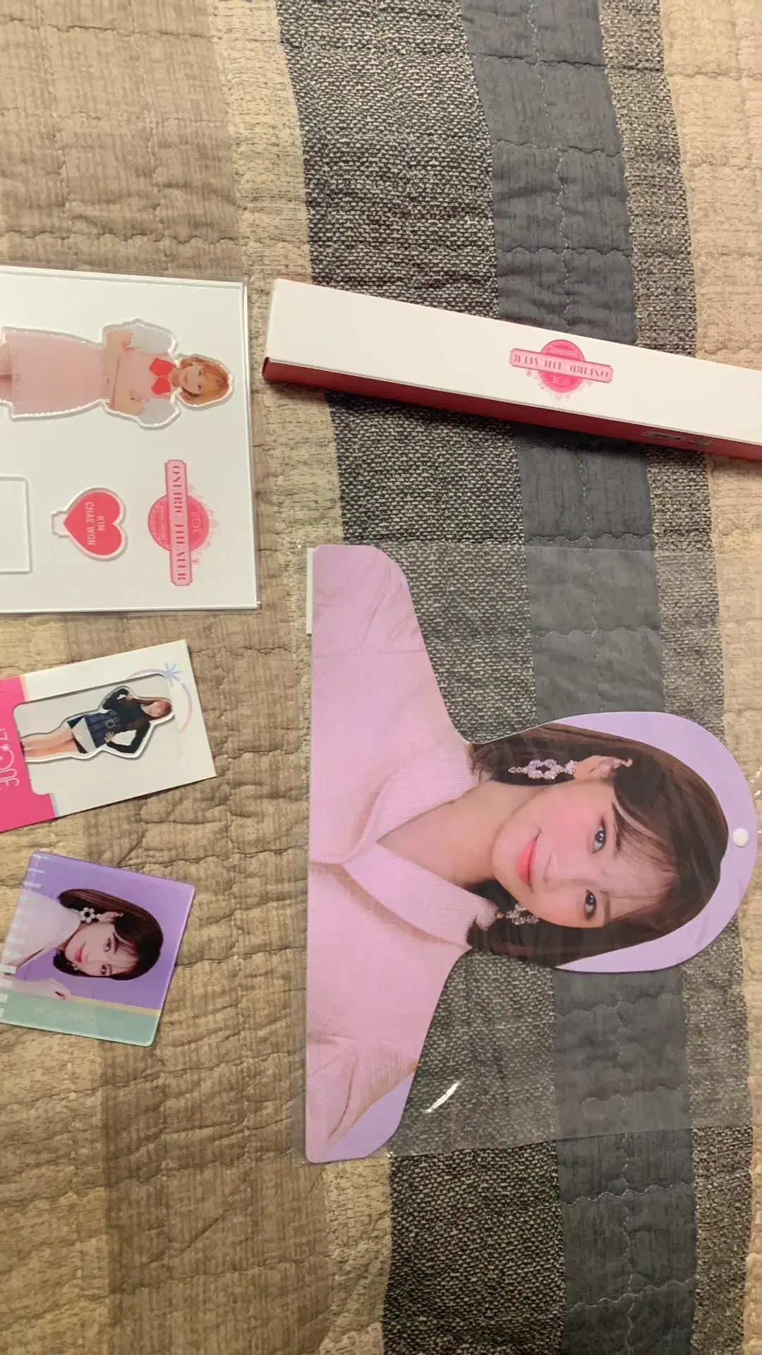 IZ*ONE le sserafim kim chaewon official goods Bulk