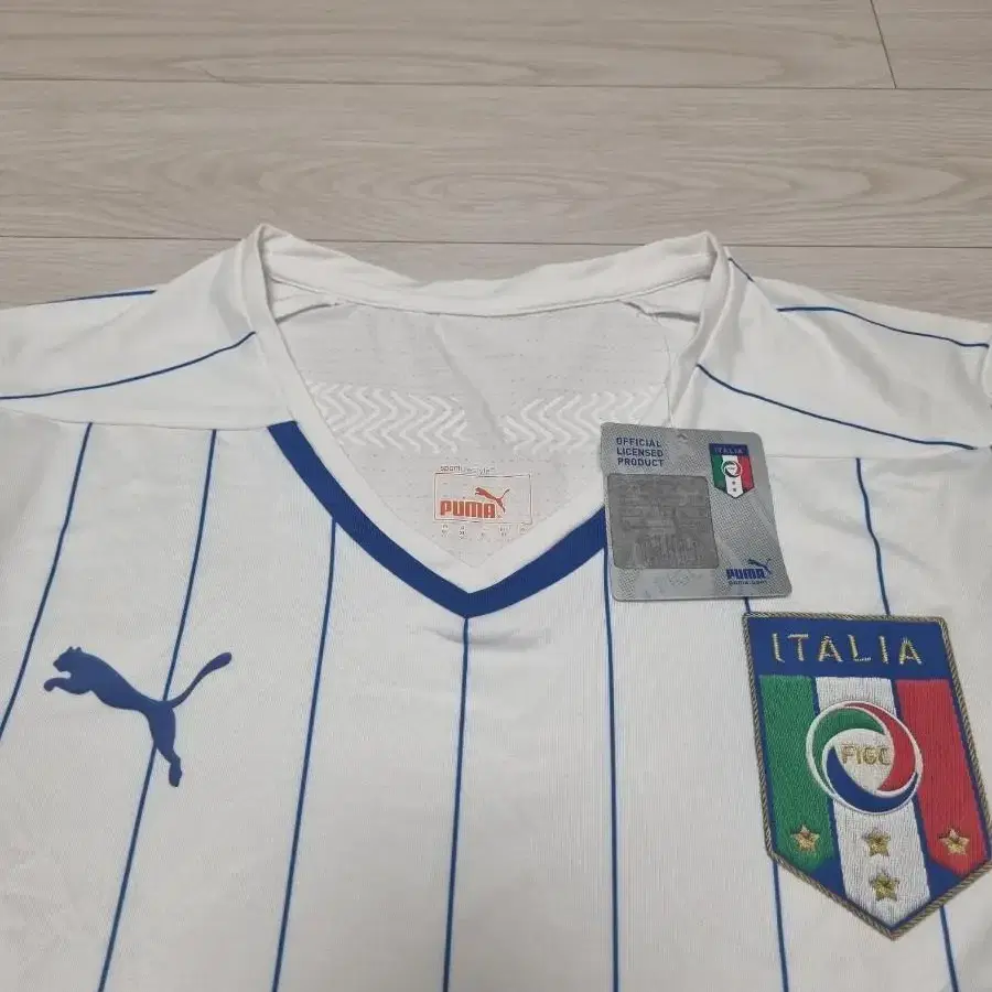 2014-15 Italy Puma Authentic Away Shirt