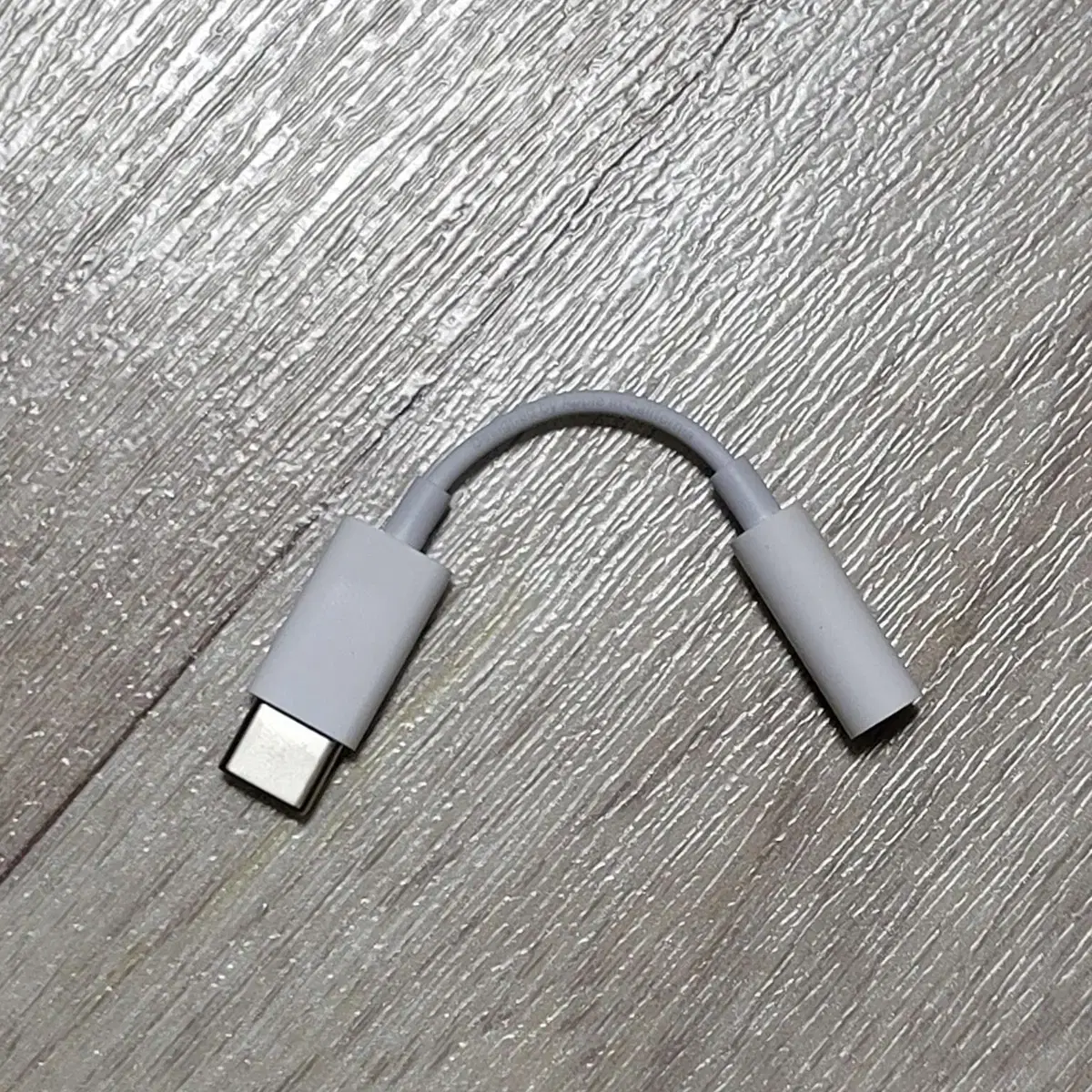 애플 정품 USB-C 3.5mm 헤드폰 잭 어댑터 MU7E2KH/A