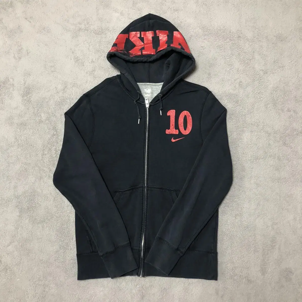 Vintage Nike navy 10 hood zip up