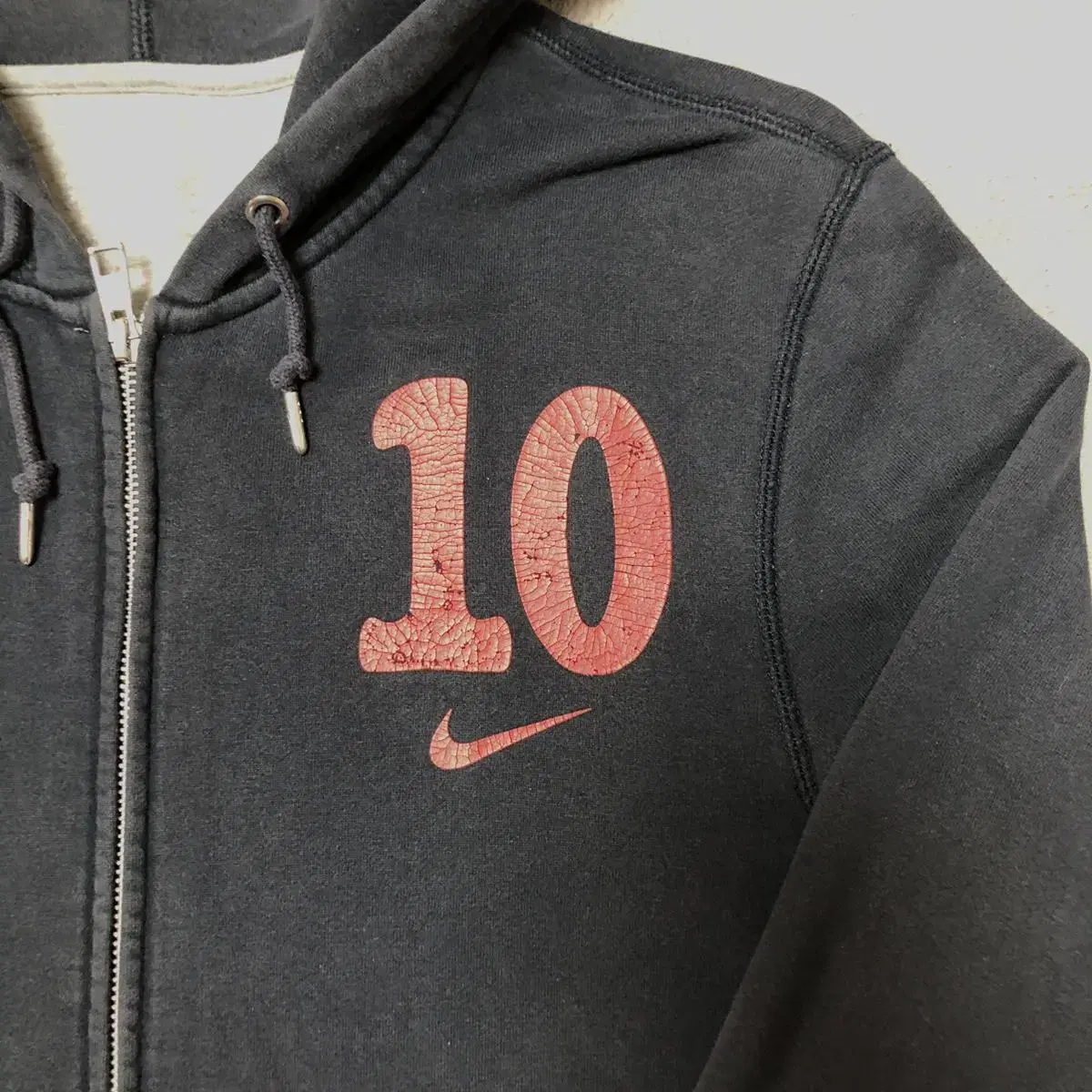 Vintage Nike navy 10 hood zip up