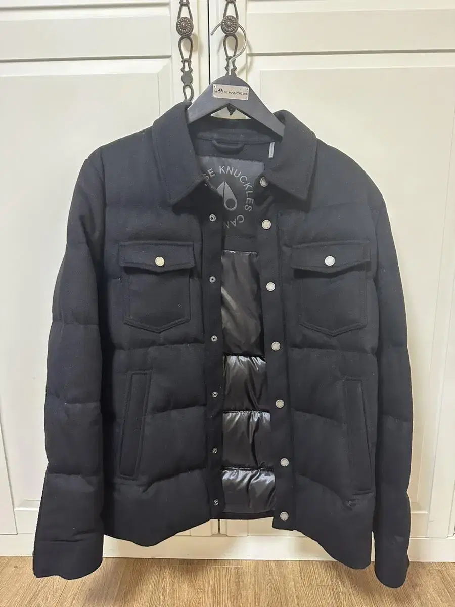 Selling a knuckle jacket (new)